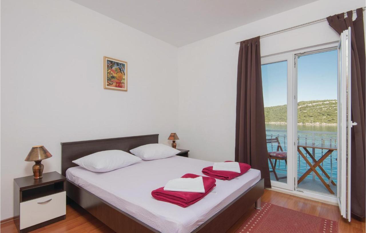 Gorgeous Apartment In Dubrava With Kitchen Exterior photo